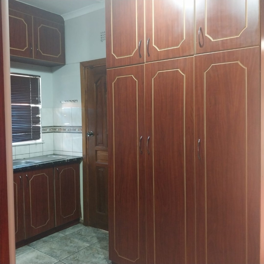 3 Bedroom Property for Sale in Rhodesdene Northern Cape